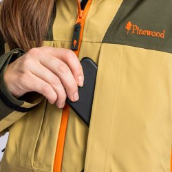 Pinewood Abisko Trekking 3L - Trekking dame jakke vandtt mosgreen / golden Hay