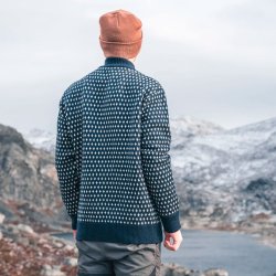 Striktrje 100% merinould mrkebl half zip | Kalgaard Knit Superstainable